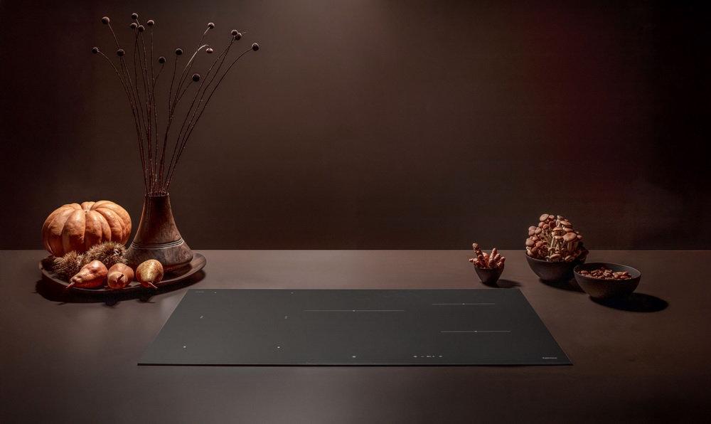 Индукционная варочная панель Falmec PIANO INDUZIONE BLACK MATT 90x51 — ракурс 1 из 5